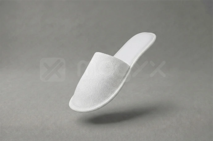 [0,94€] Pantoufles Classic à bout fermé